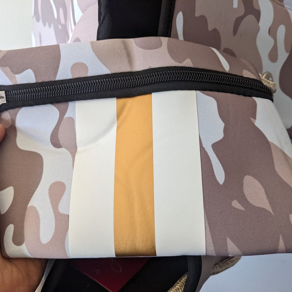 Natural Camo Neoprene Tote Bag - Picture 4 of 10